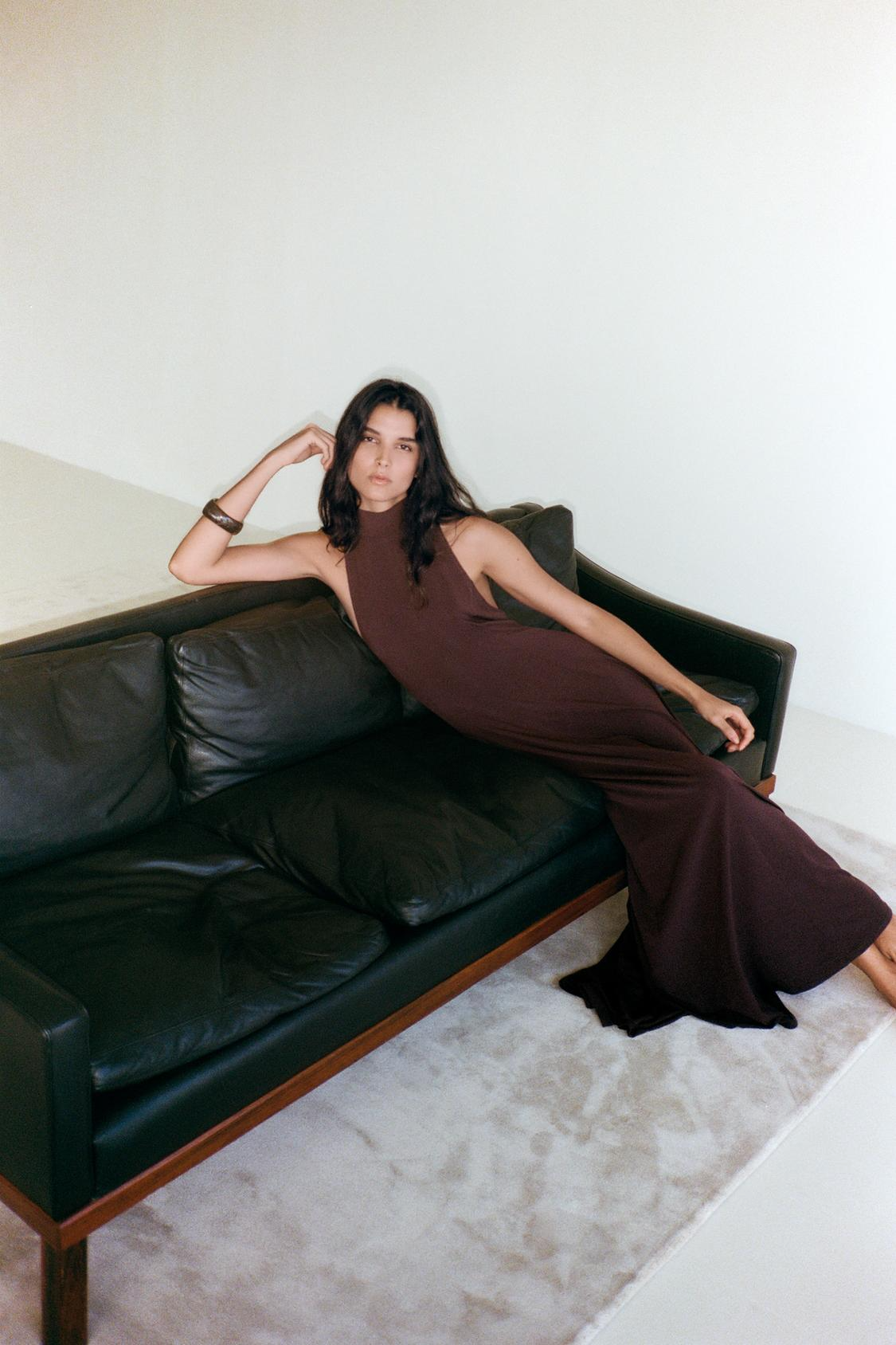 VESTIDO LARGO DE ESPALDA DESCUBIERTA